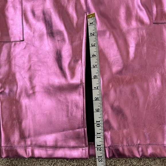 Soho Apparel Young Contemporary Faux Leather Cargo Skirt Size S NWT. Waist 24” - Picture 10 of 12